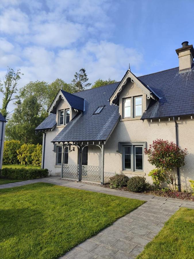 Chic Classy & Cosy At Lough Erne Golf Village And Resort Ballycassidy 外观 照片